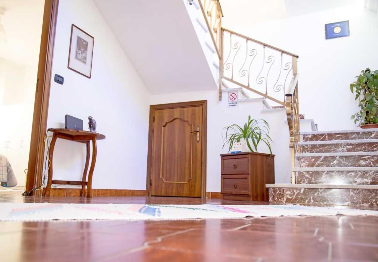La Casa Del Lago Pergusa Lake Home Buitenkant foto